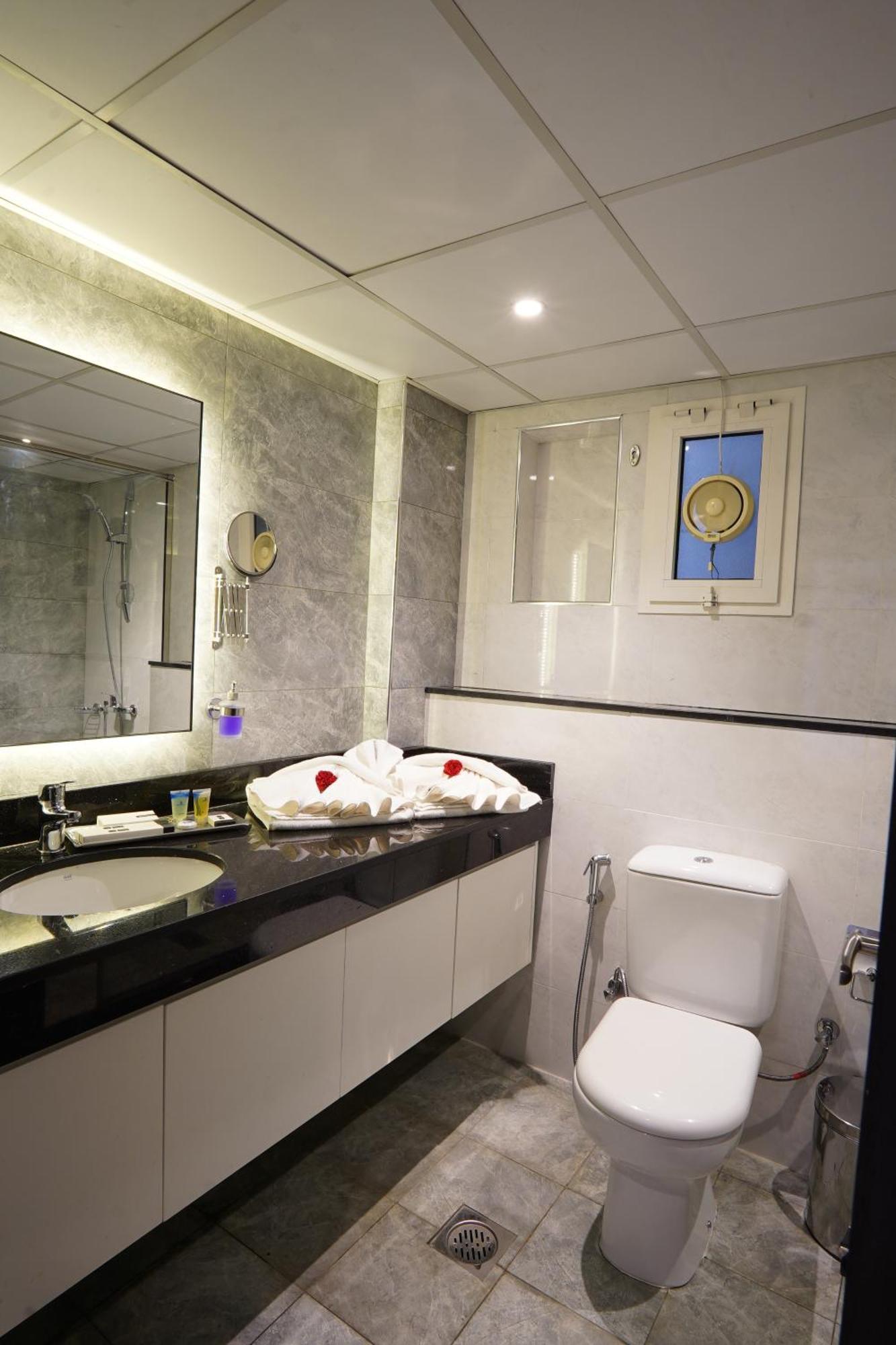 Concorde Palace 3* دبي