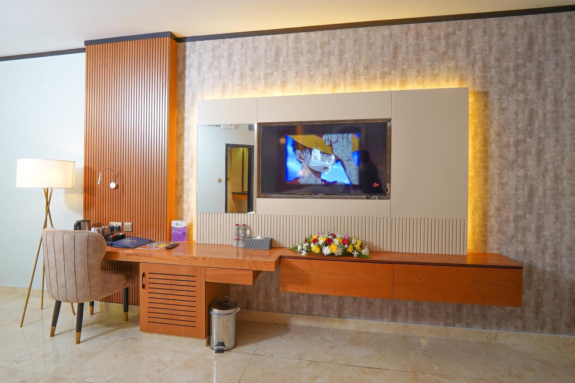 فندق Concorde Palace 3*